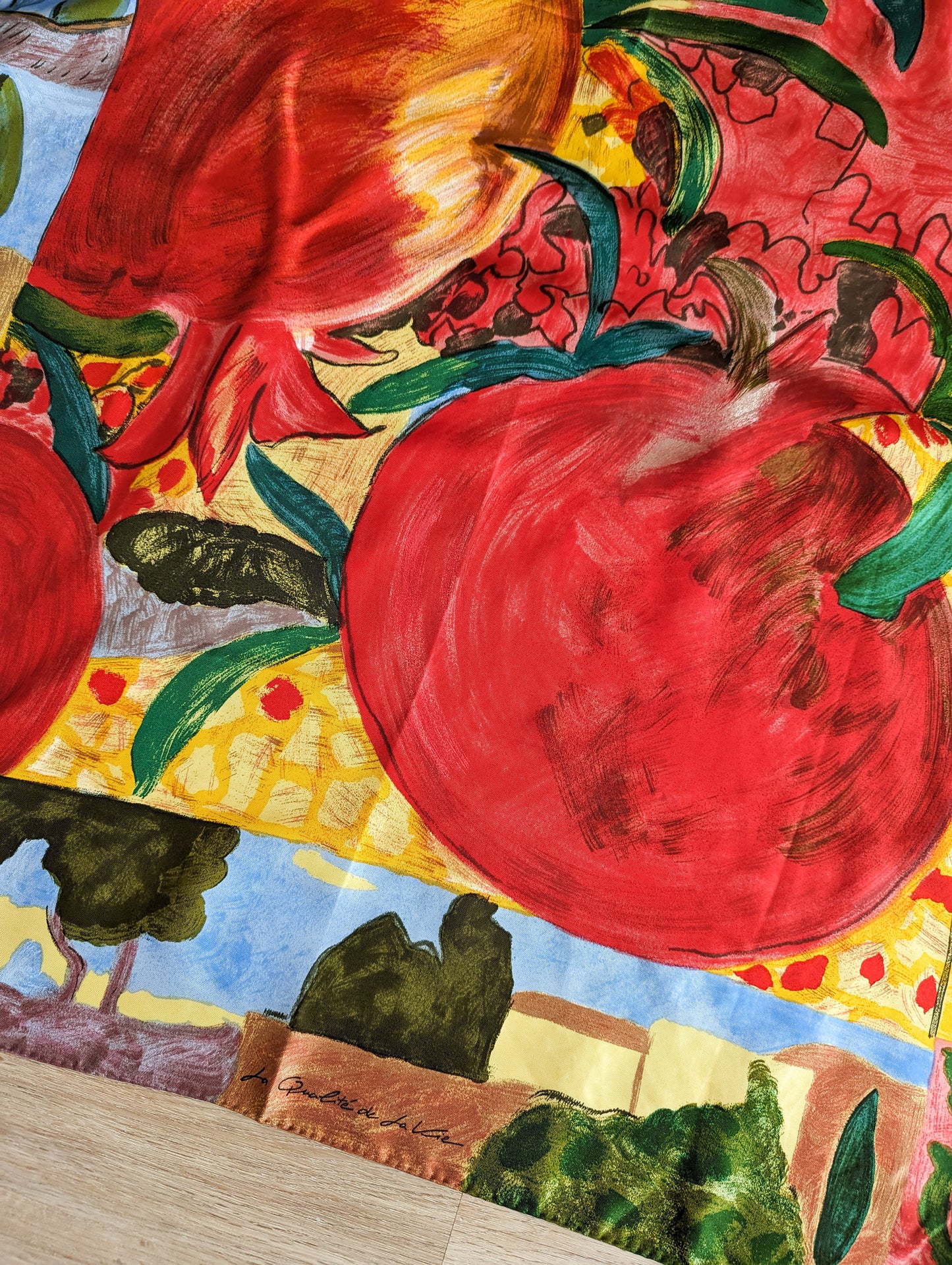 Foulard tableau grenades