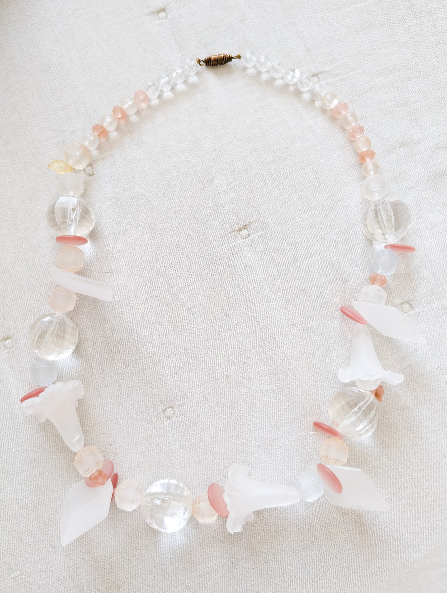 Collier 80's satiné