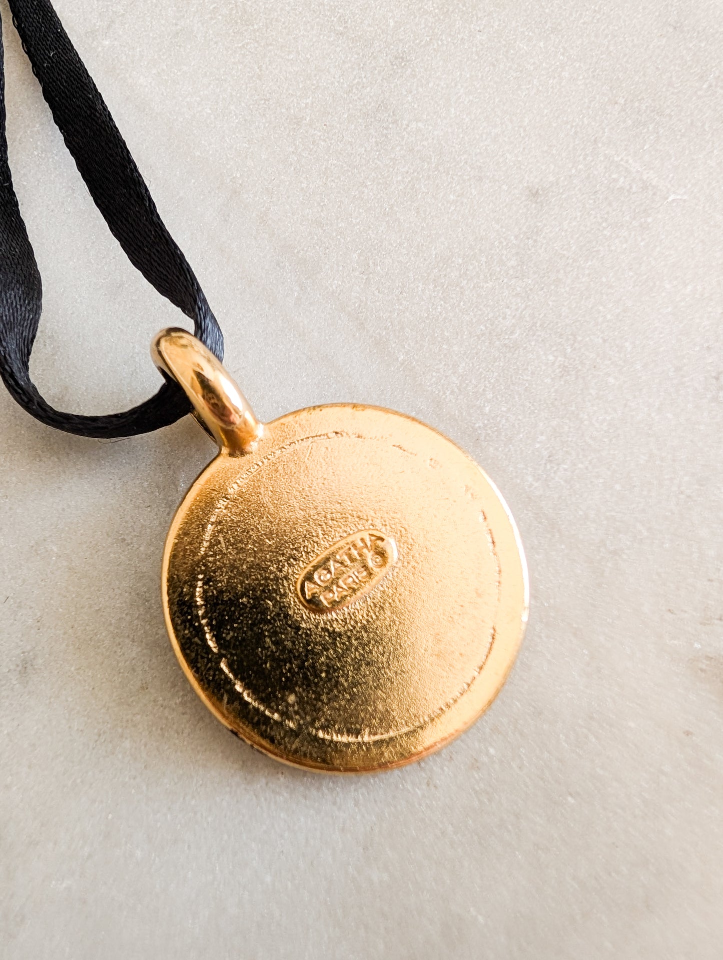 Médaille Agatha ruban et chaîne