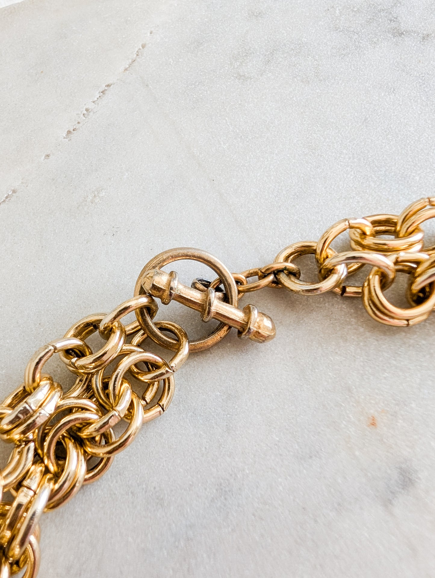 Collier plastron coquillages et perles
