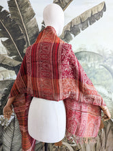 Charger l&#39;image dans la galerie, Châle indien en laine