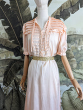 Charger l&#39;image dans la galerie, Robe 1940&#39;s en soie taille 38/40