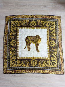 Foulard en soie léopard