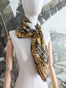Foulard en soie léopard