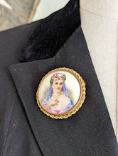 Charger l&#39;image dans la galerie, Broche porcelaine de Limoges