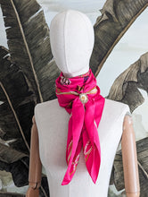Charger l&#39;image dans la galerie, Broche à foulard