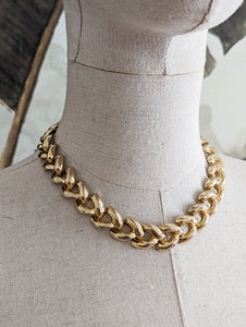 Collier doré