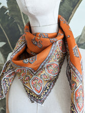 Charger l&#39;image dans la galerie, Foulard en soie