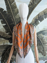 Charger l&#39;image dans la galerie, Foulard en soie