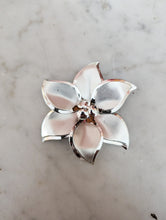 Charger l&#39;image dans la galerie, Broche fleur 50&#39;s