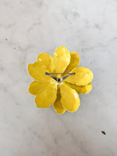 Charger l&#39;image dans la galerie, Broche fleur 50&#39;s
