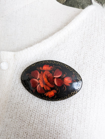 Broche peinte à la main