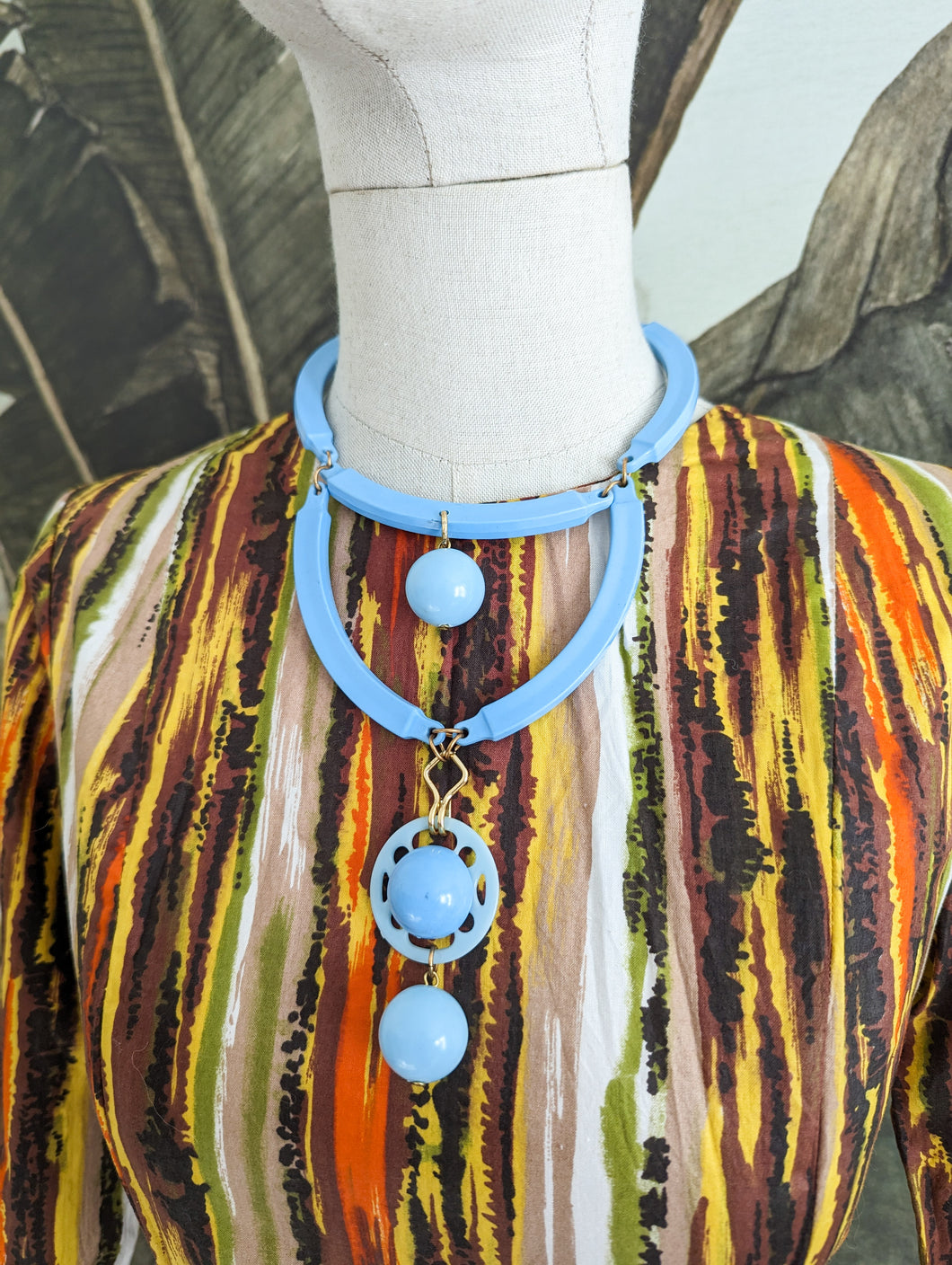 Collier 70's