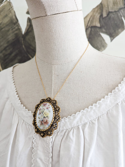 Pendentif/broche porcelaine