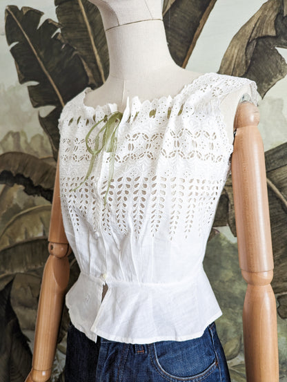 Top brodé 1900's taille 34