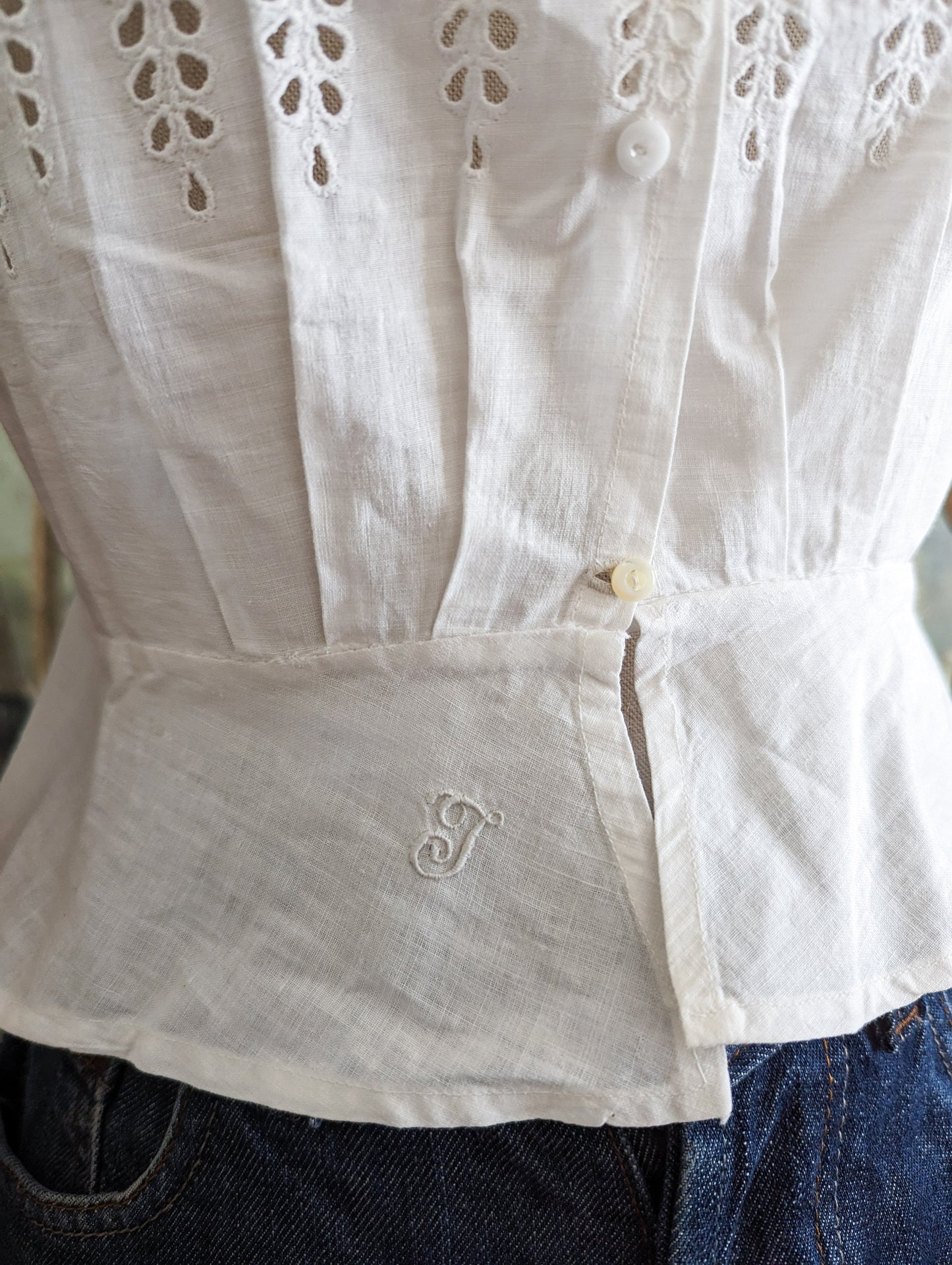 Top brodé 1900's taille 34