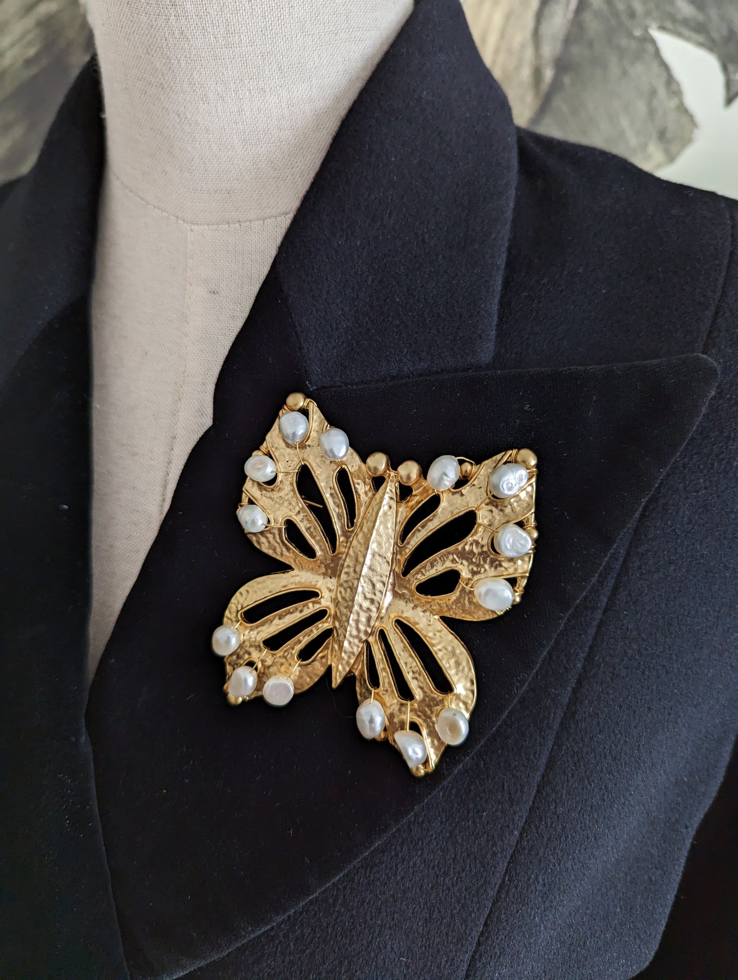 Grande broche papillon perles