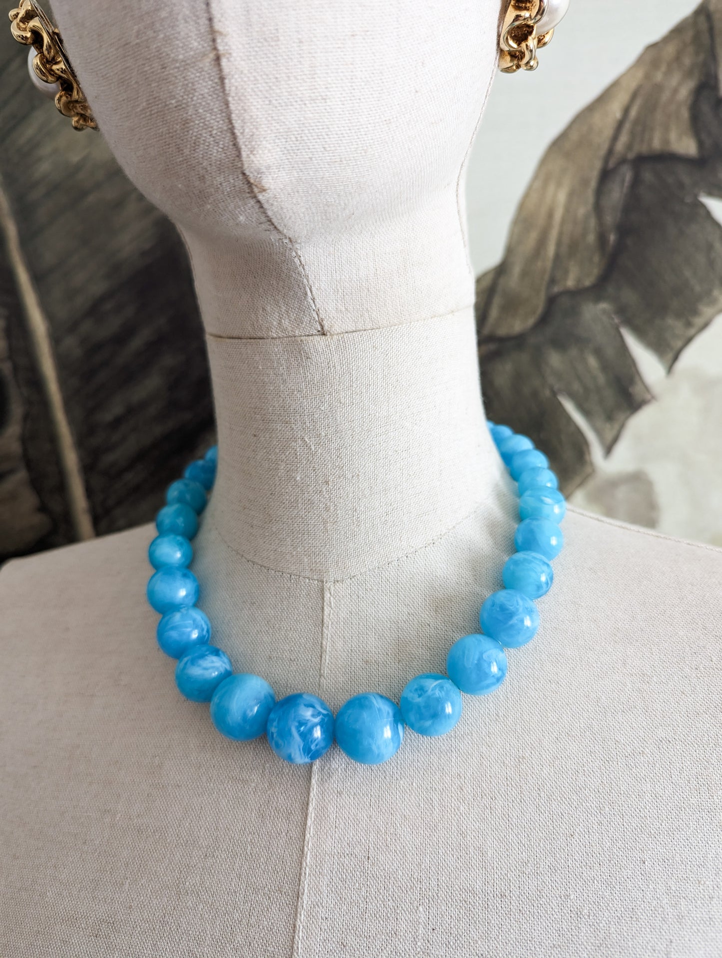 Collier bleu azur