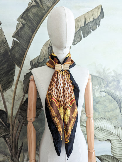 Pince à foulard noeud