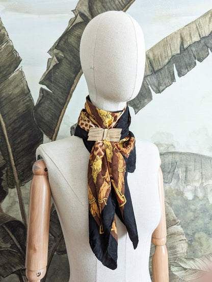 Pince à foulard noeud