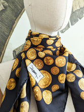 Charger l&#39;image dans la galerie, Rare foulard Yves Saint Laurent