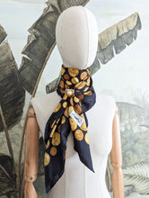 Charger l&#39;image dans la galerie, Rare foulard Yves Saint Laurent