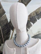 Charger l&#39;image dans la galerie, Collier perles bleues