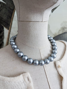 Collier perles bleues