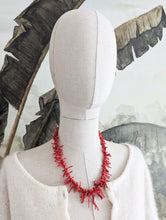 Charger l&#39;image dans la galerie, Collier en corail