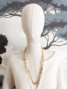 Long collier doré
