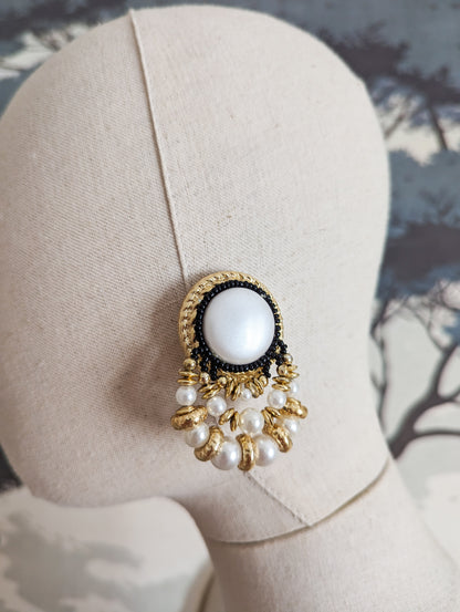 Boucles baroques blanches