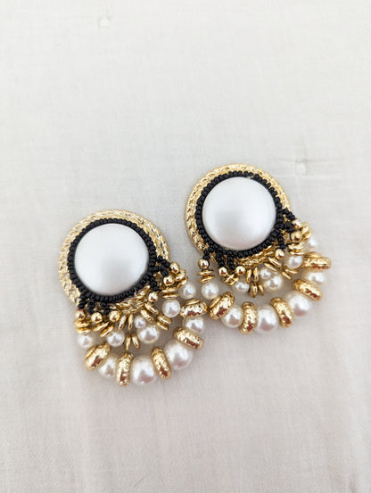 Boucles baroques blanches