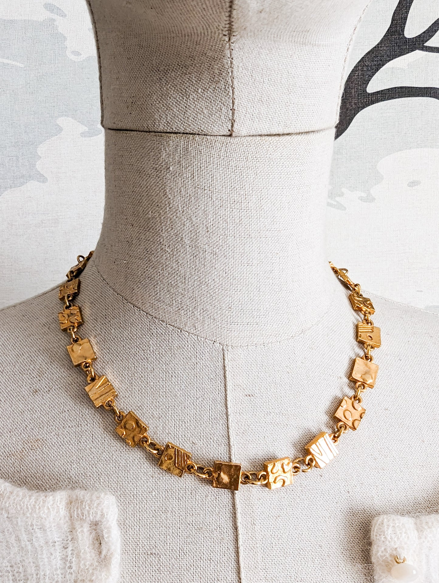 Collier Biche de Berre