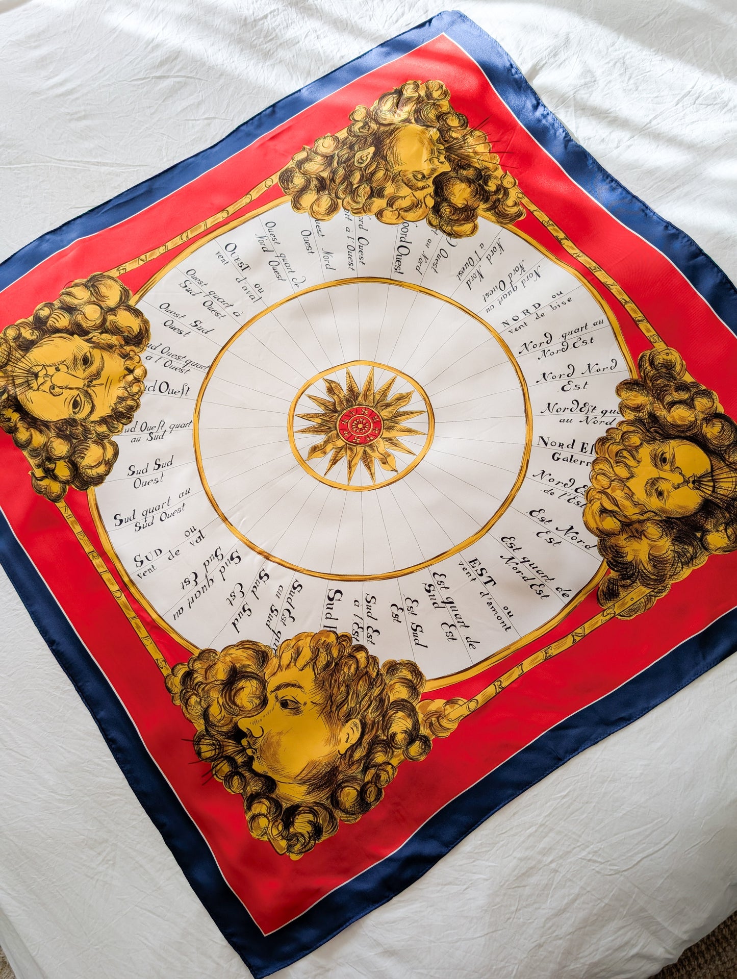 Foulard en soie boussole