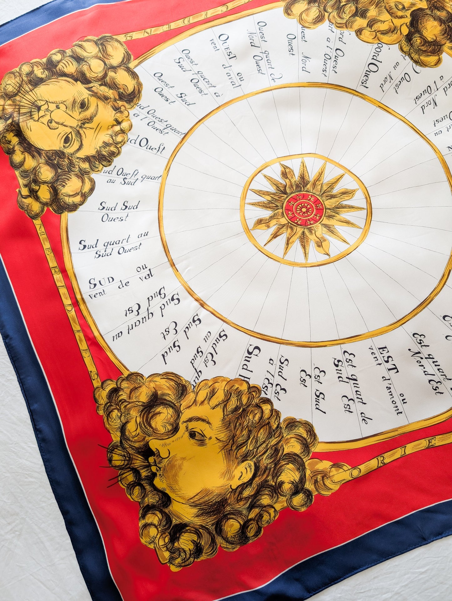 Foulard en soie boussole