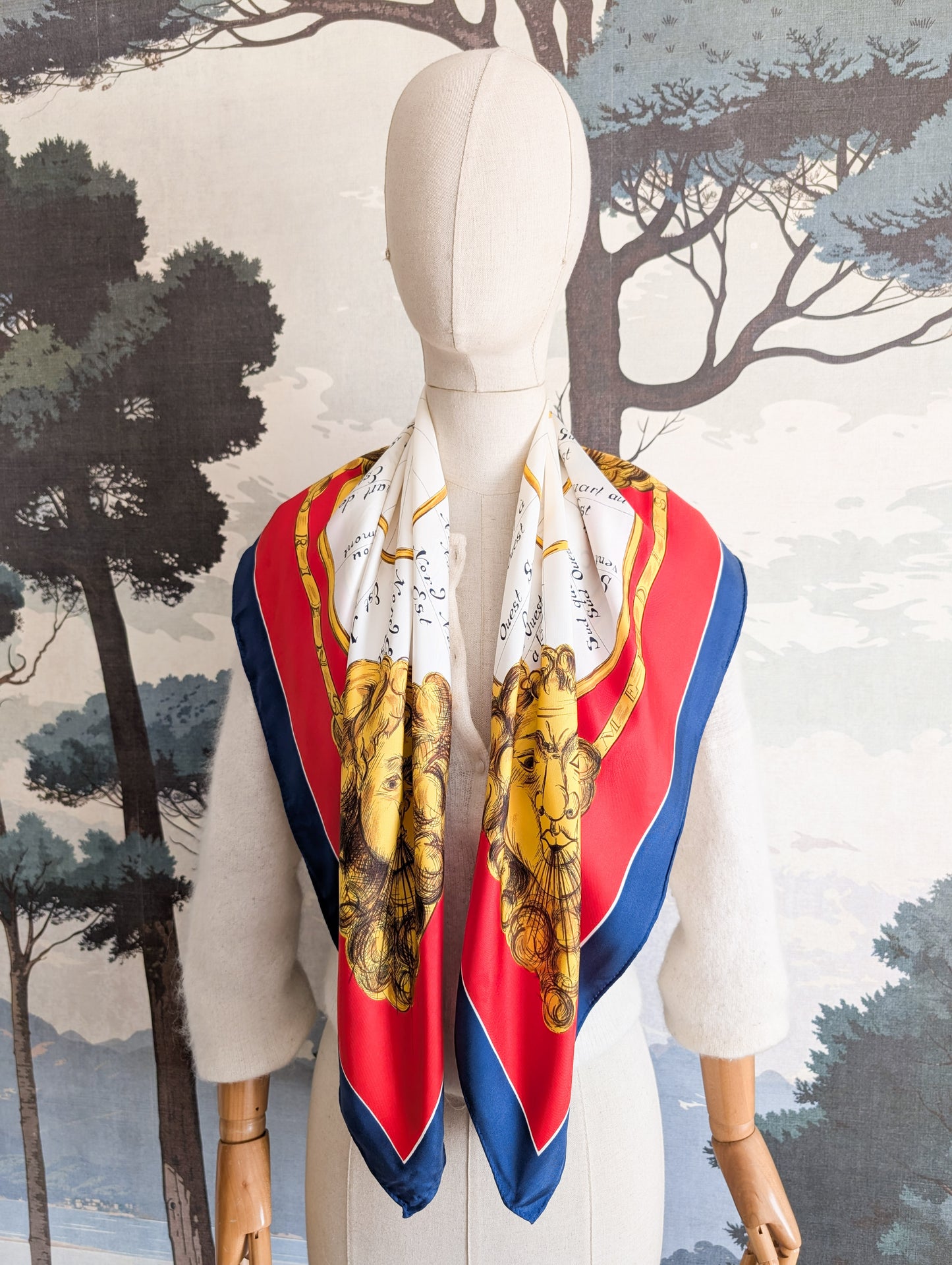 Foulard en soie boussole