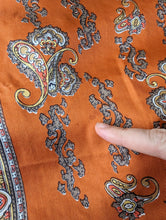 Charger l&#39;image dans la galerie, Foulard en soie