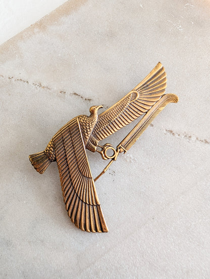 Broche Nekhbet style 1920