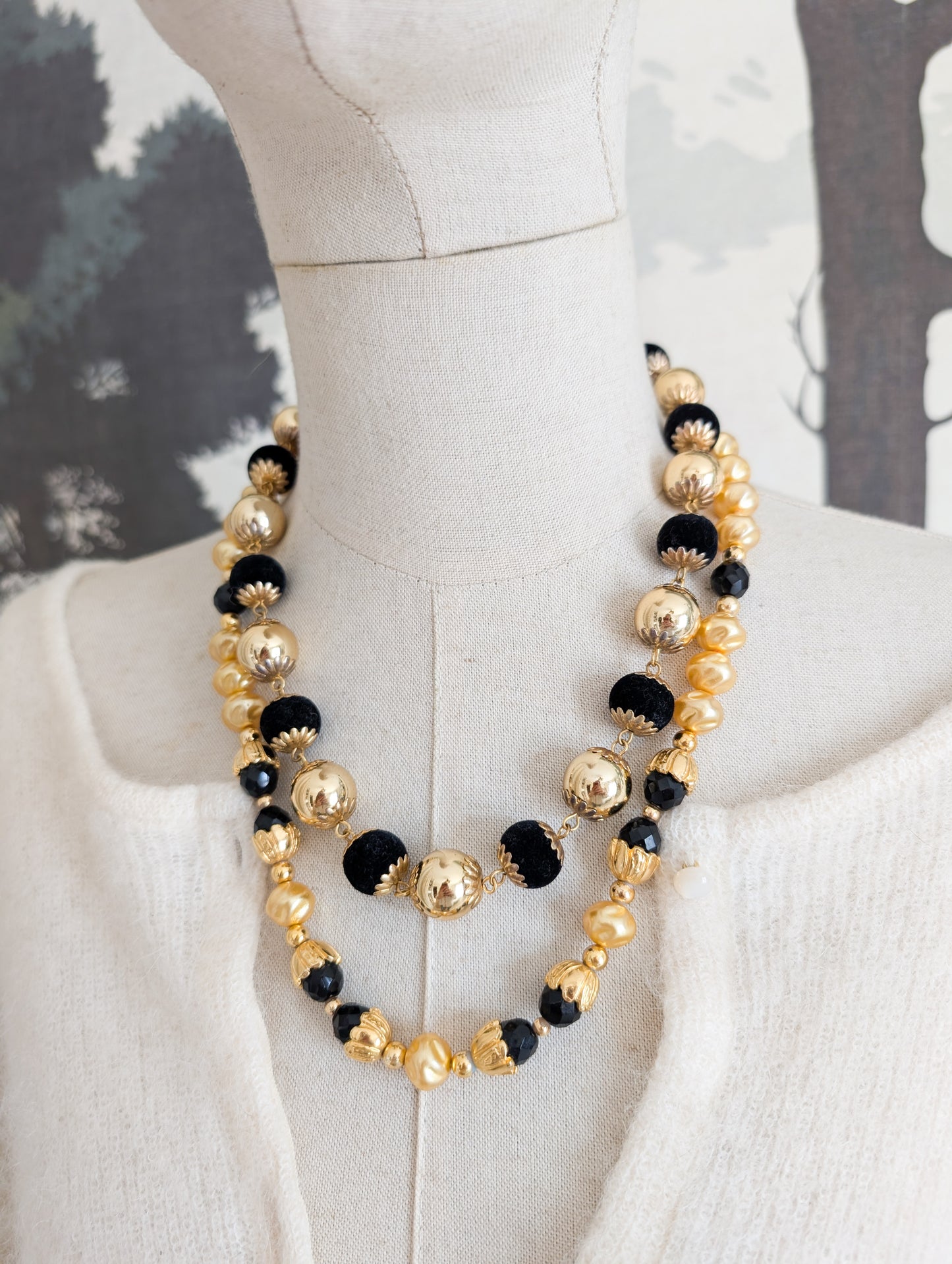 Collier de perles velours