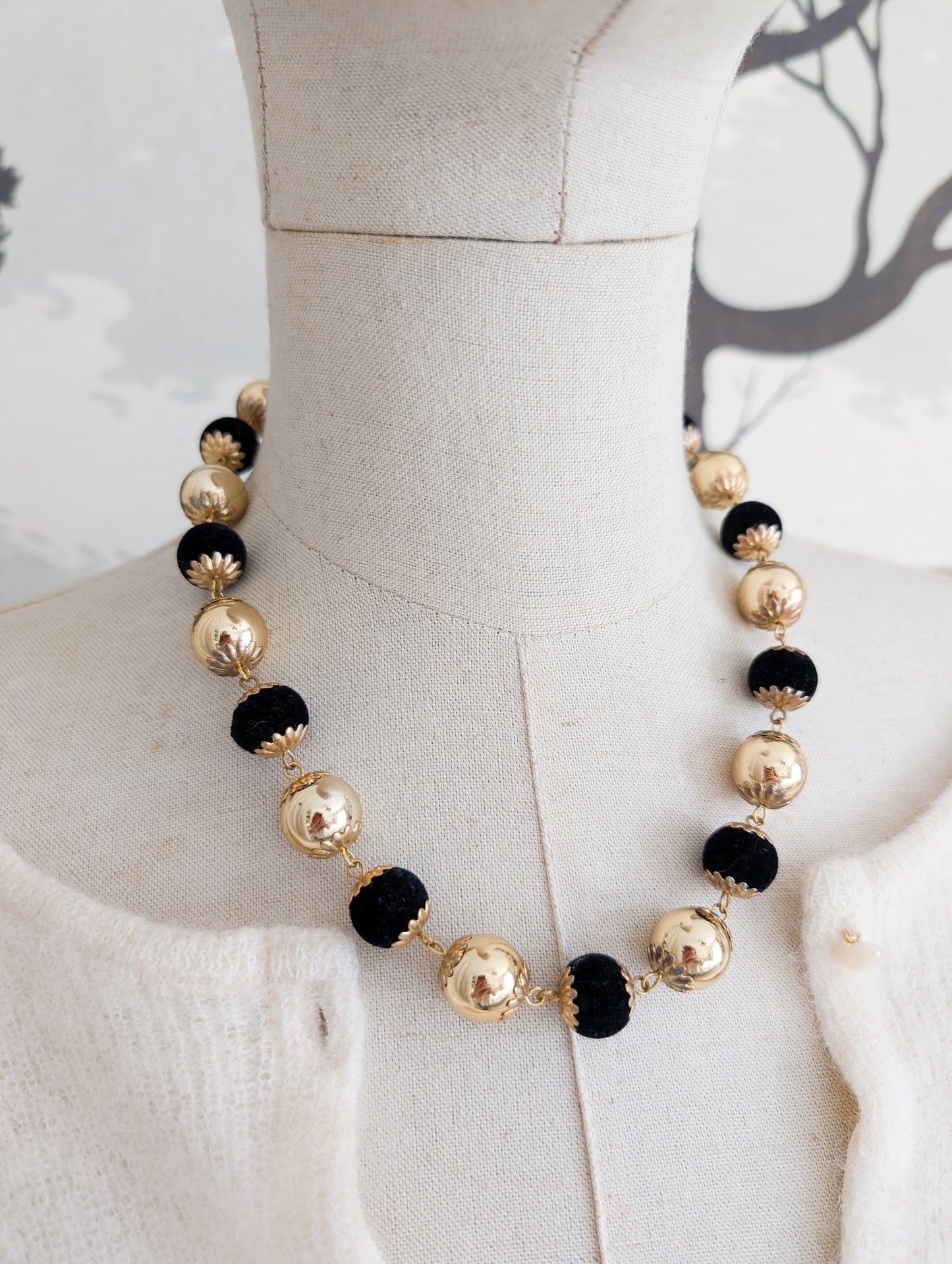 Collier de perles velours