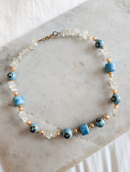 Collier cloisonné et cristaux