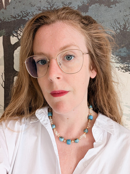 Collier cloisonné et cristaux