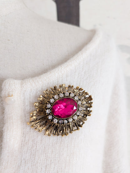 Broche baroque fushia