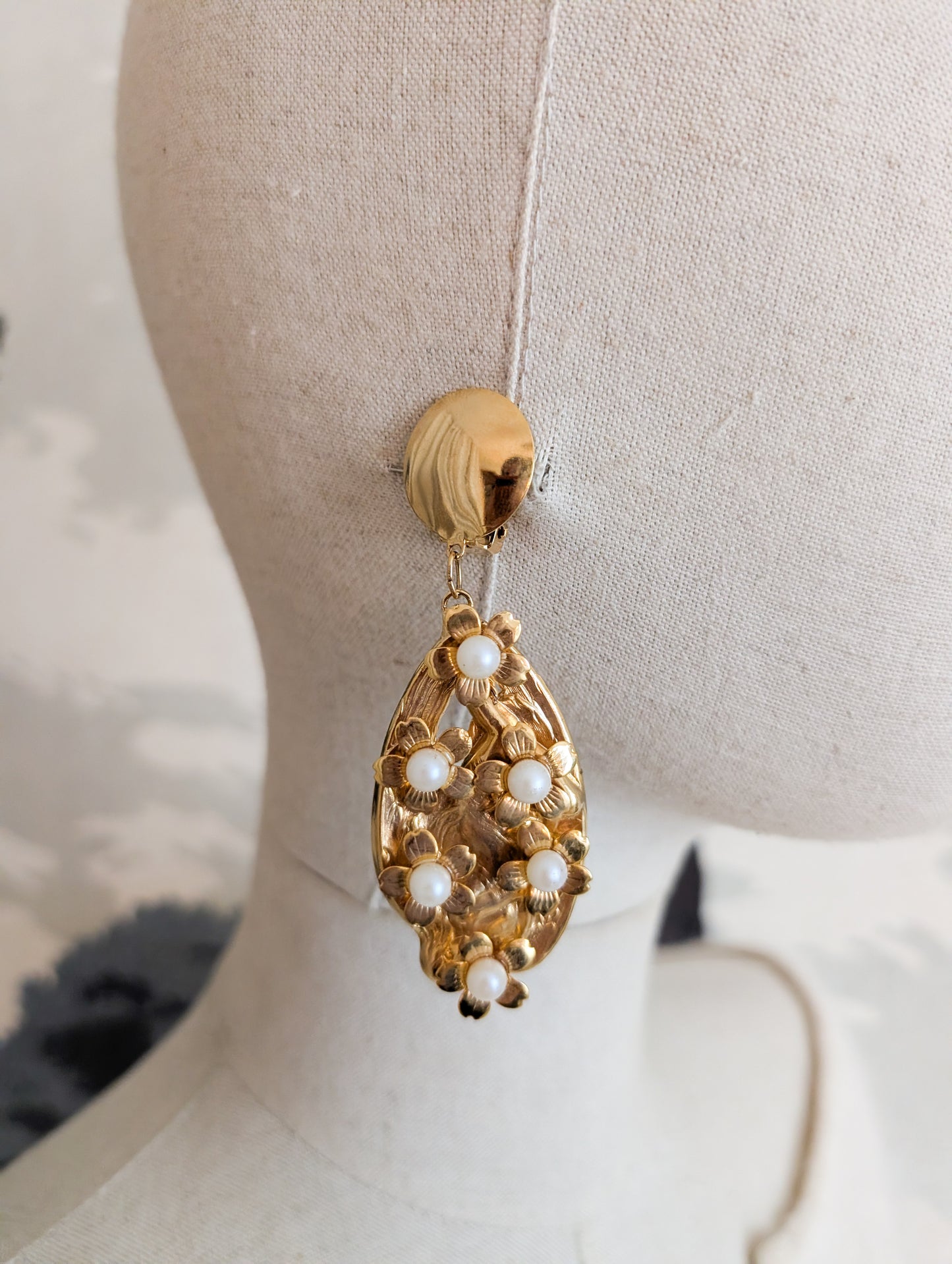 Longues boucles fleurs