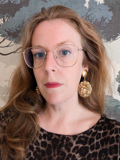 Longues boucles ajourées