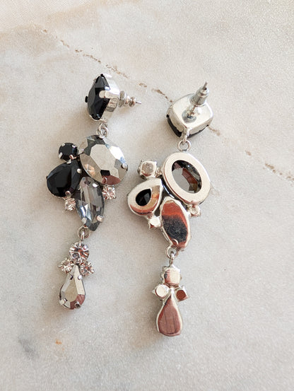 Longues boucles oreilles percées