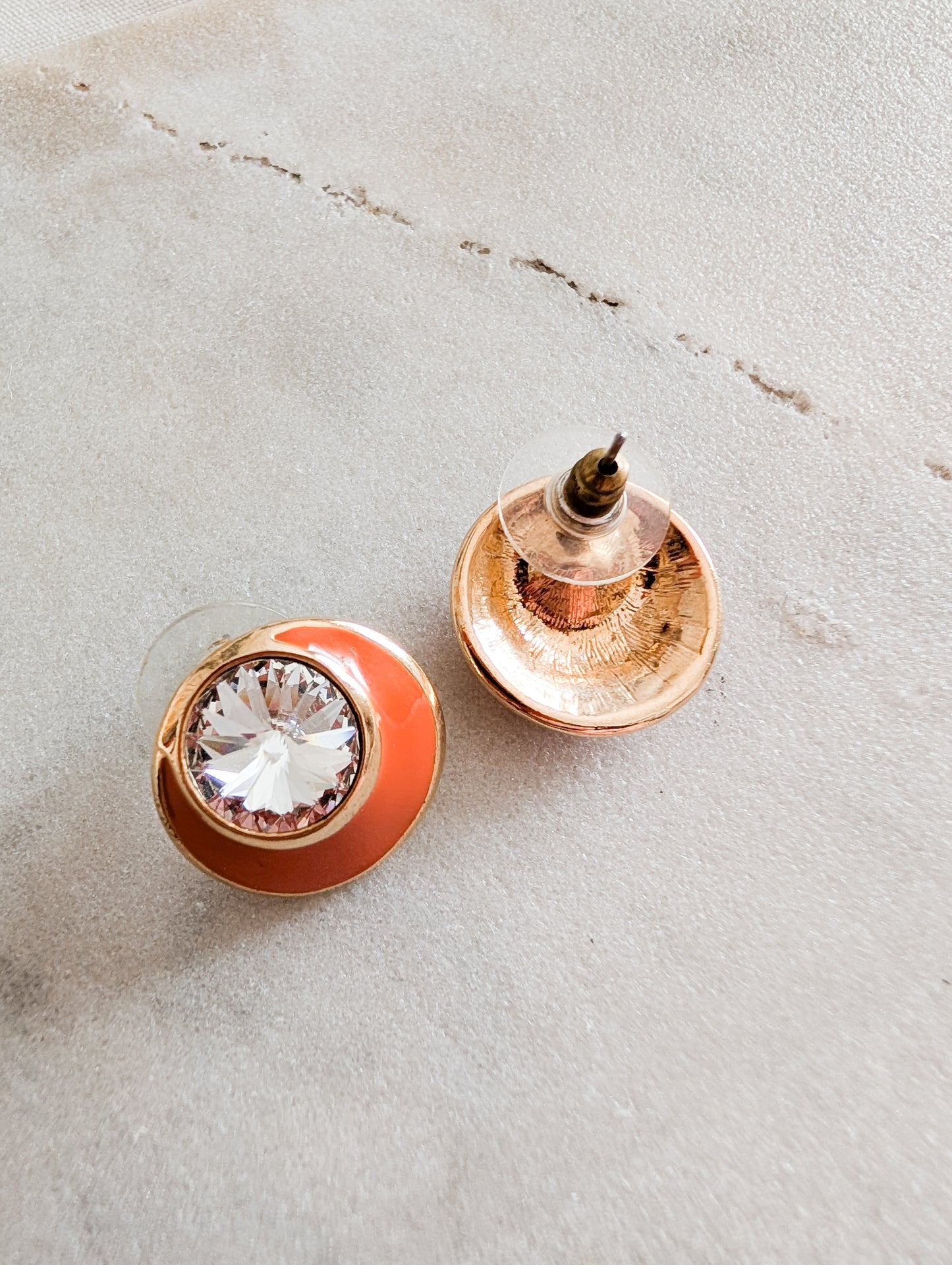 Boucles tiges oranges