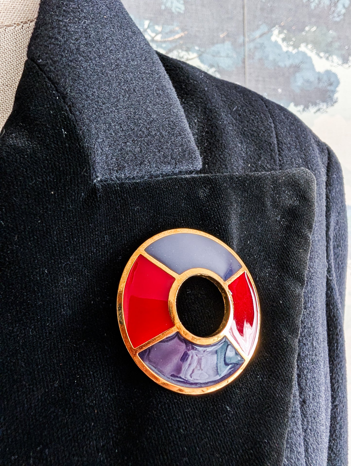 Broche Yves Saint Laurent