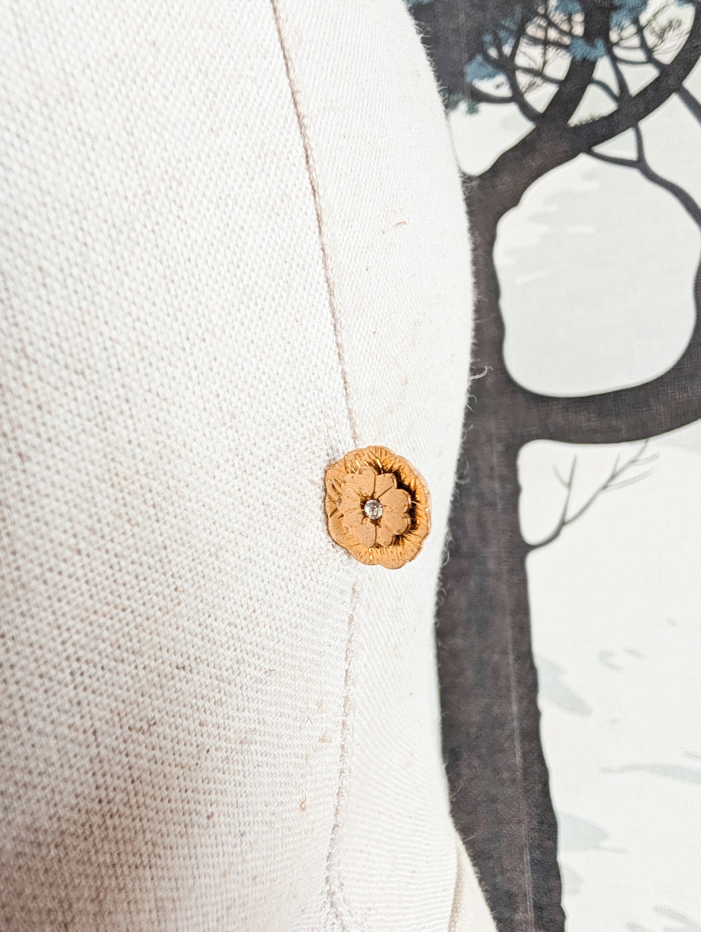 Petites boucles fleurs pour oreilles percées