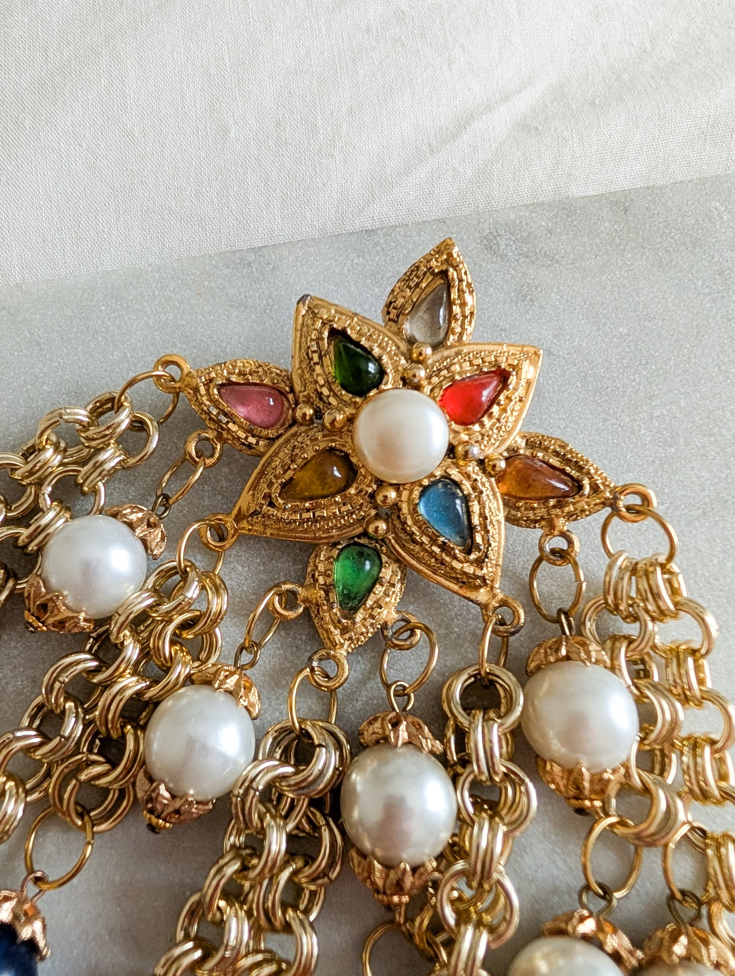 Immense broche baroque